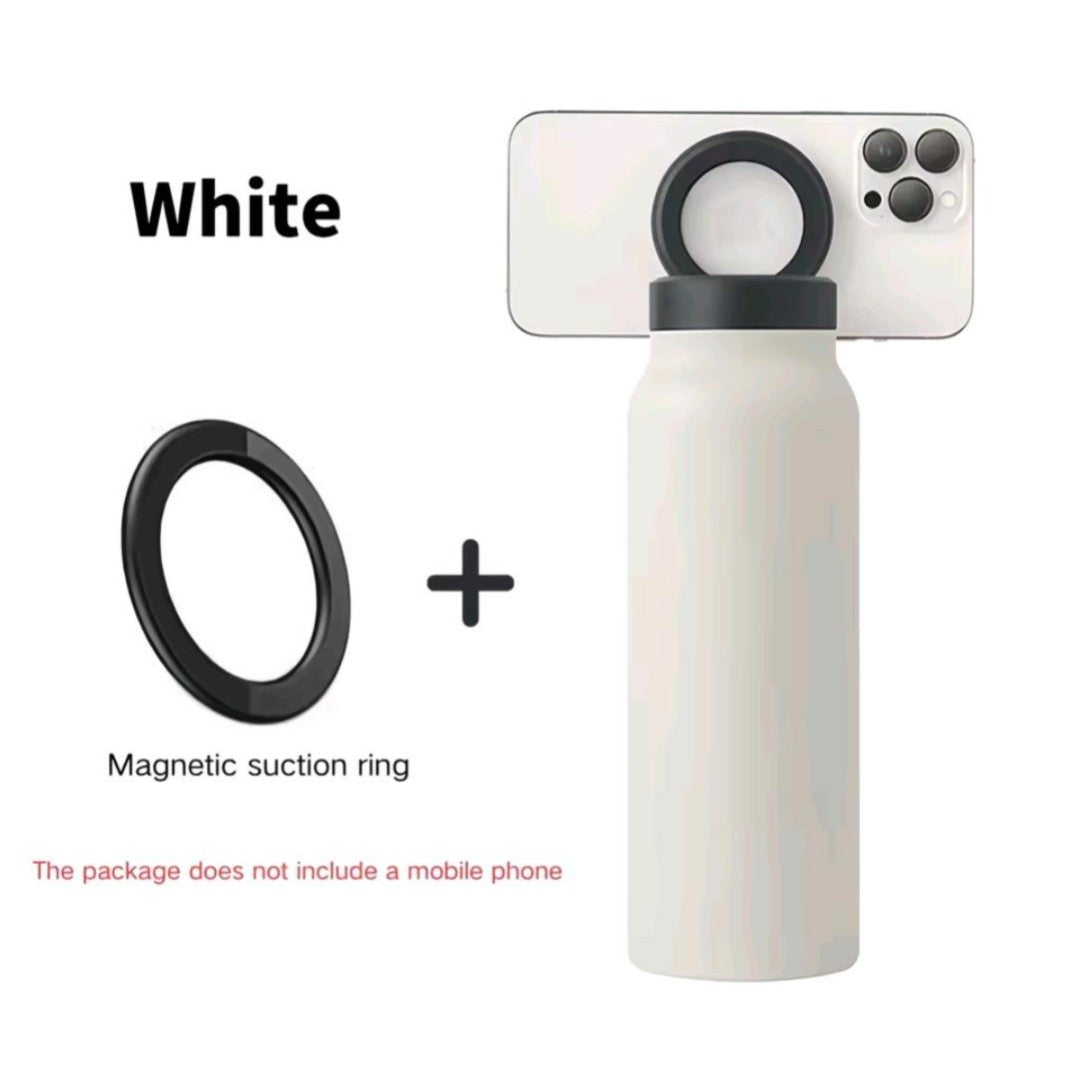 Drinks bottle with magnetic cap for phone